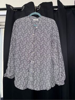 Max Studio Black and White Leaf-Print Button Front Blouse